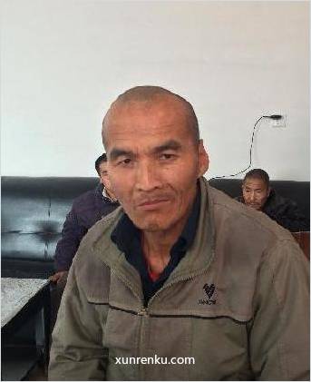 失踪人55岁(目测) 男 不详 发色：灰 在鞍山市救助站