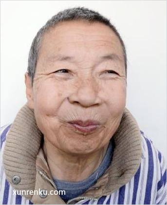 失踪人62岁(目测) 女 郑爱爱 发色：灰 在平谷福环老年公寓