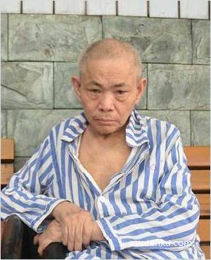 失踪人60岁(目测) 男 无名氏 发色：白 在九龙坡区救助站